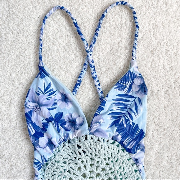 NWT Frankie’s Bikinis Poppy One Piece Hawaiian Mist Cheeky Size Small - Picture 9 of 15